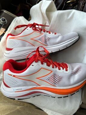 Diadora Mythos 7 Vortice White and Fiery Red Athletic Running Shoes